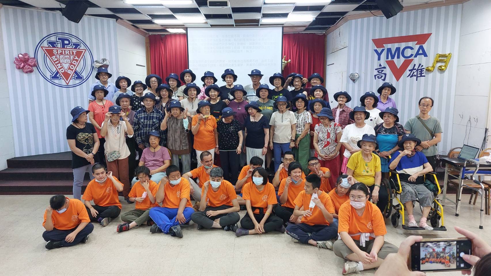 「重陽久久‧溫情滿盈」  YMCA英明據點敬老活動溫馨登場